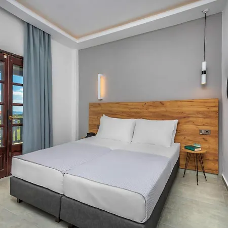 Hotel Eleon Suites