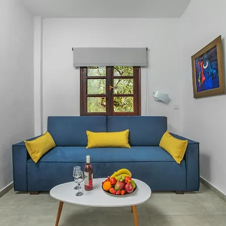 Eleon Suites