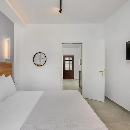 Eleon Suites Hotel