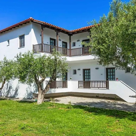 Eleon Suites Áfitos