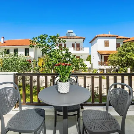 Eleon Suites Hotel